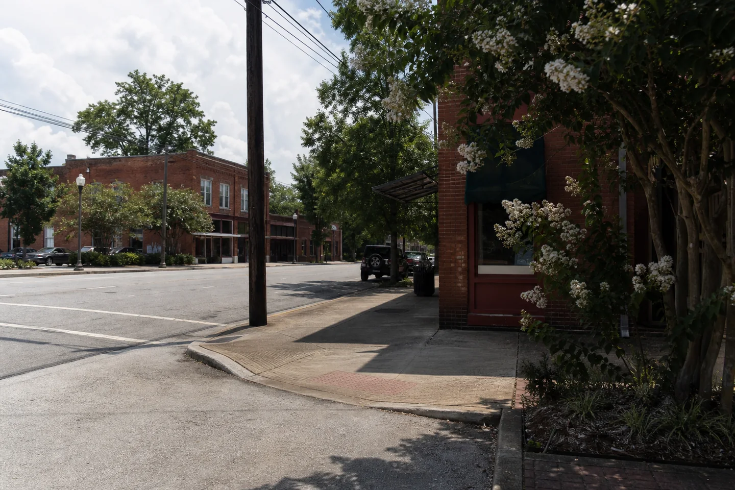 Calhoun, GA cityscape