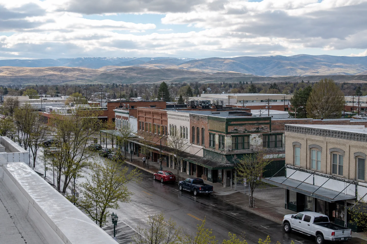 Ellensburg, WA cityscape