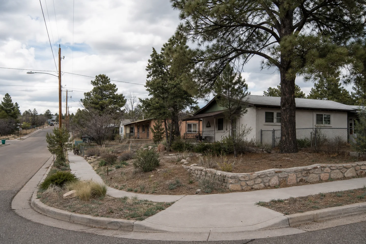 Los Alamos, NM cityscape
